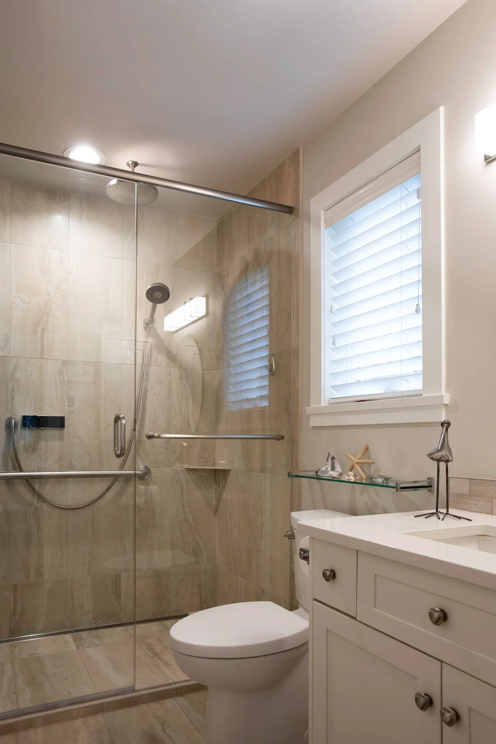 Brentwood Ensuite — primary image